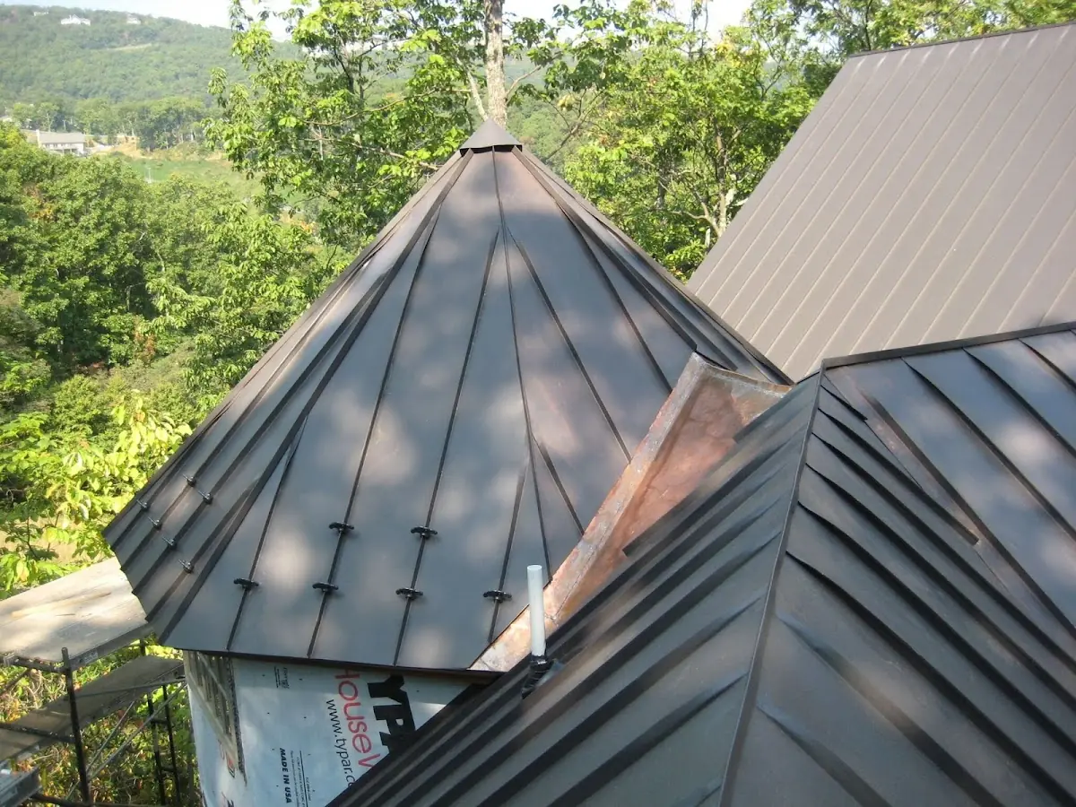 Professional Gutter Cleaning by Craftsman Roofing in East Palo Alto